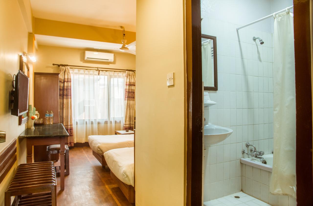 Little Nepal Inn Kathmandu Luaran gambar